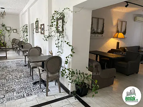 Satılır 3 otaqlı obyekt 130.5 m²