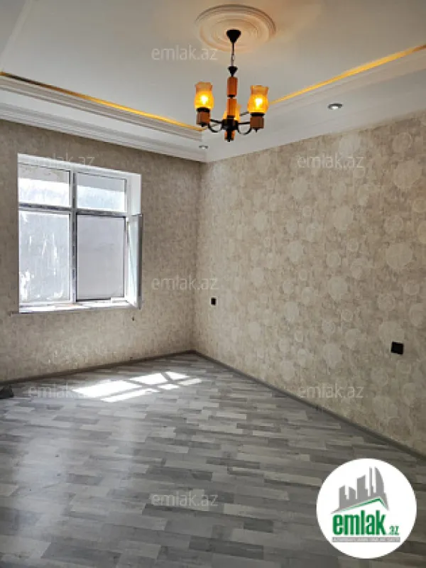 Satılır 4 otaqlı həyət evi 195 m²