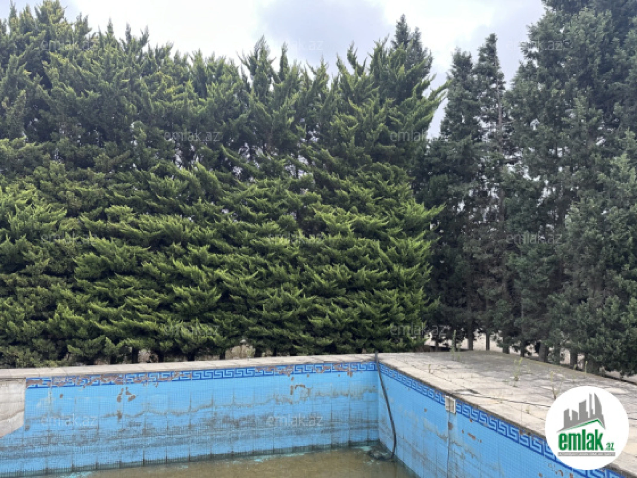 Satılır 5 otaqlı mənzil 150 m²