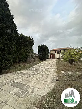 Satılır 5 otaqlı mənzil 150 m²