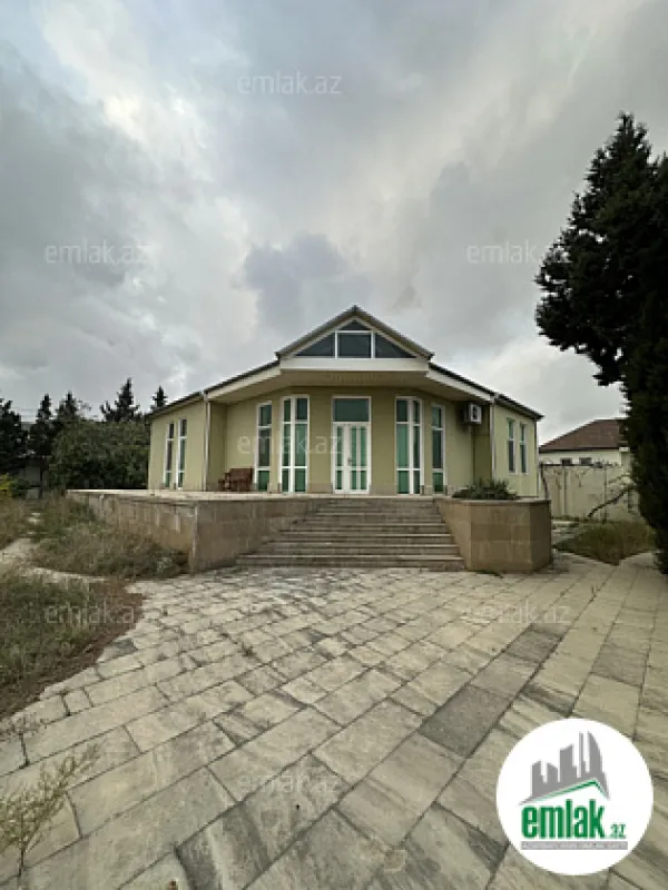 Satılır 5 otaqlı mənzil 150 m²