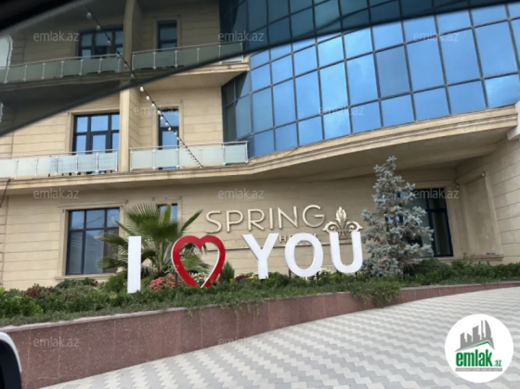 Satılır 5 otaqlı mənzil 150 m²