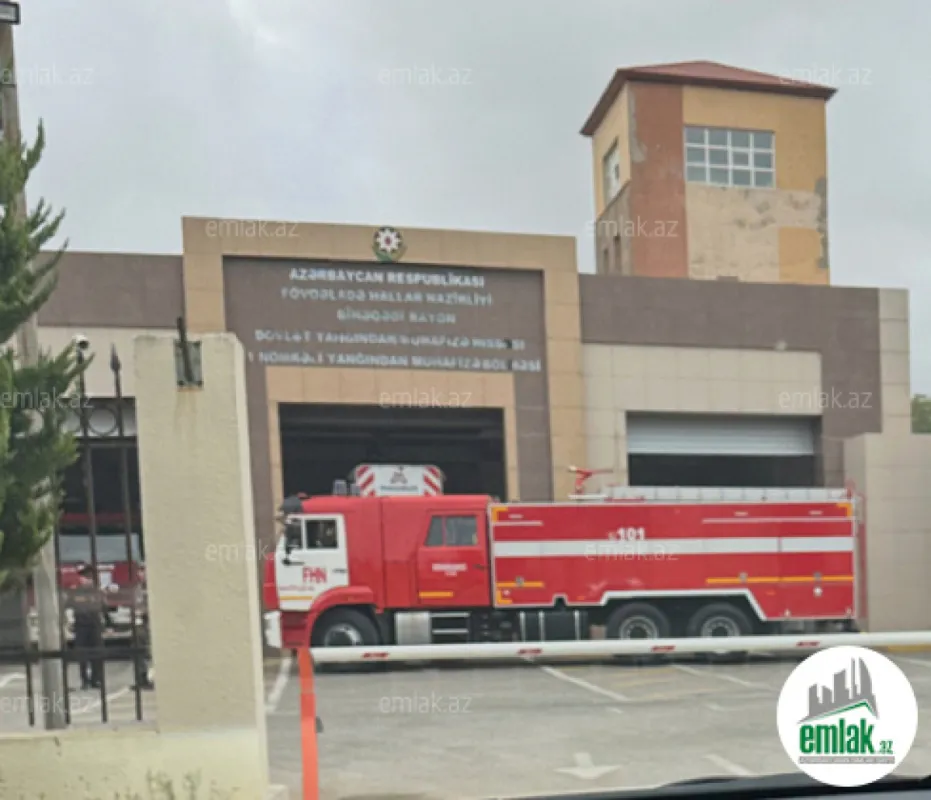 Satılır 5 otaqlı mənzil 150 m²