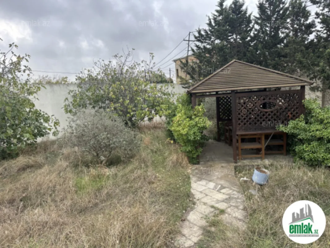 Satılır 5 otaqlı mənzil 150 m²