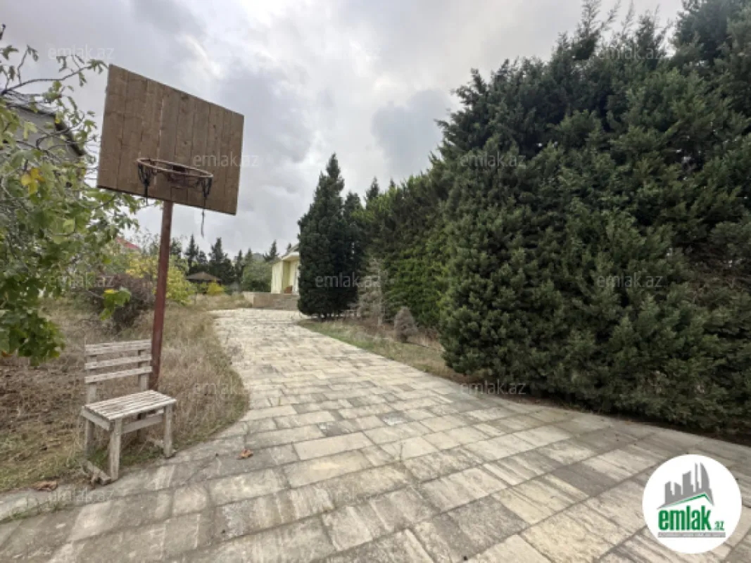 Satılır 5 otaqlı mənzil 150 m²