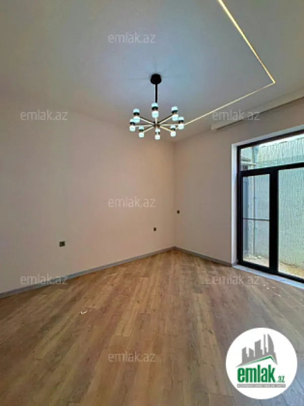 Satılır 4 otaqlı mənzil 150 m²