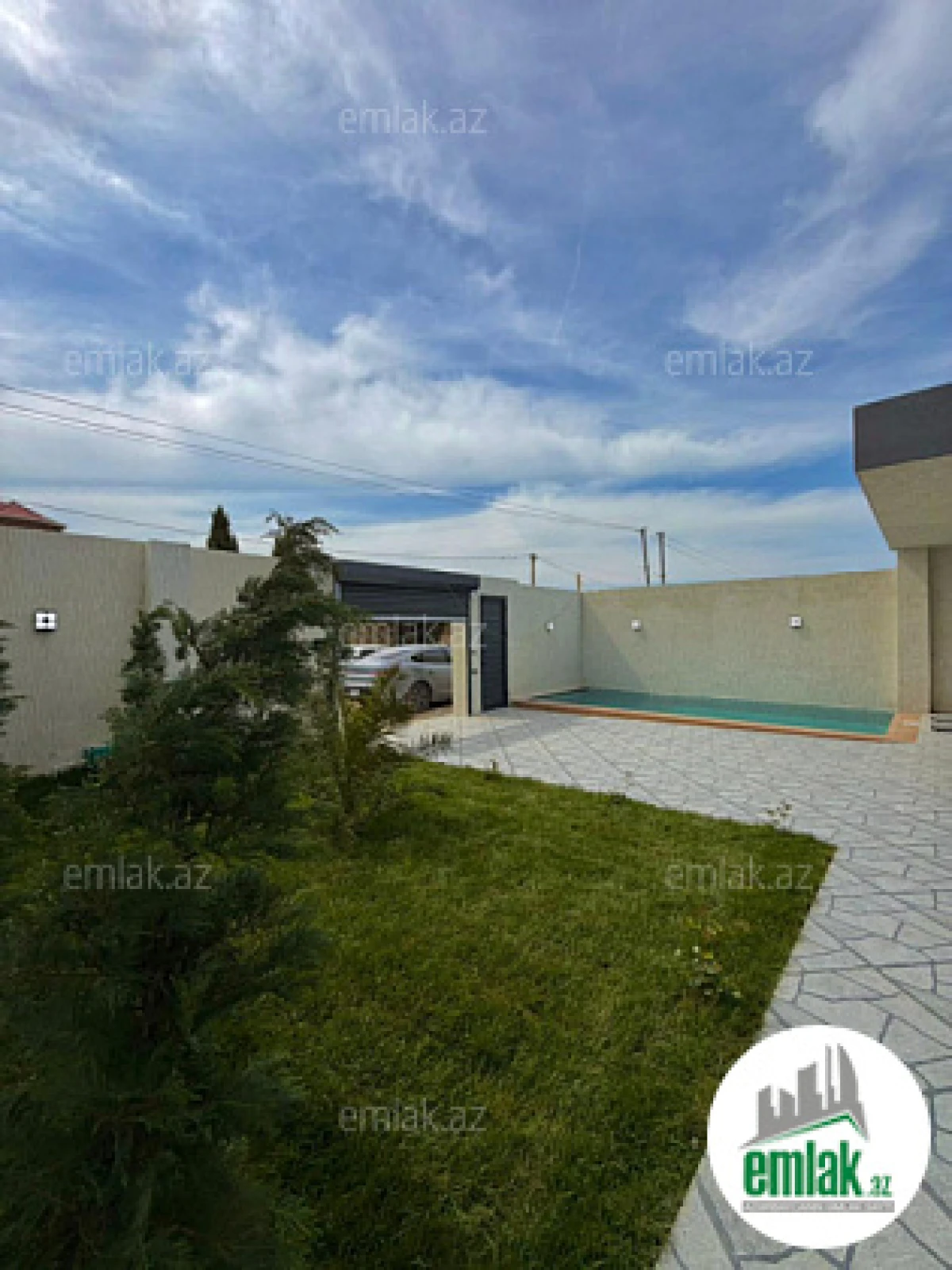 Satılır 4 otaqlı mənzil 150 m²