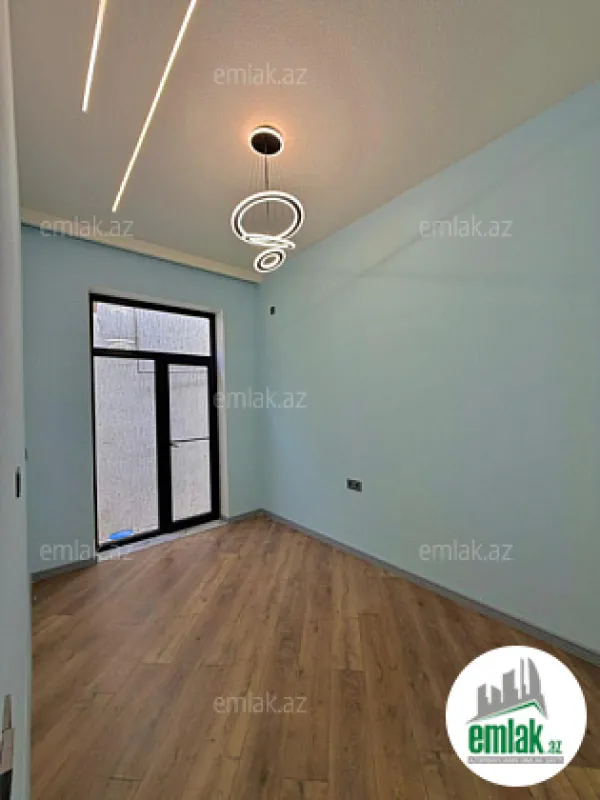 Satılır 4 otaqlı mənzil 150 m²