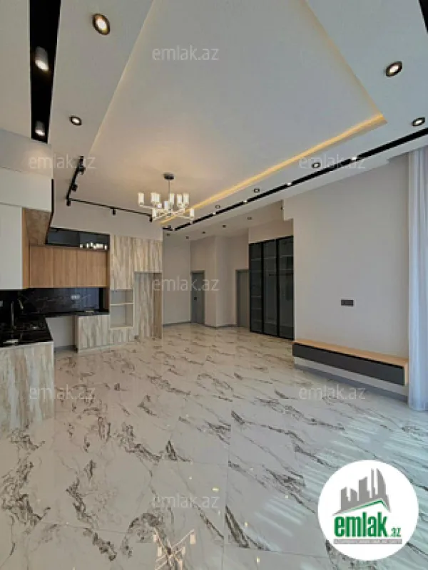 Satılır 4 otaqlı mənzil 135 m²