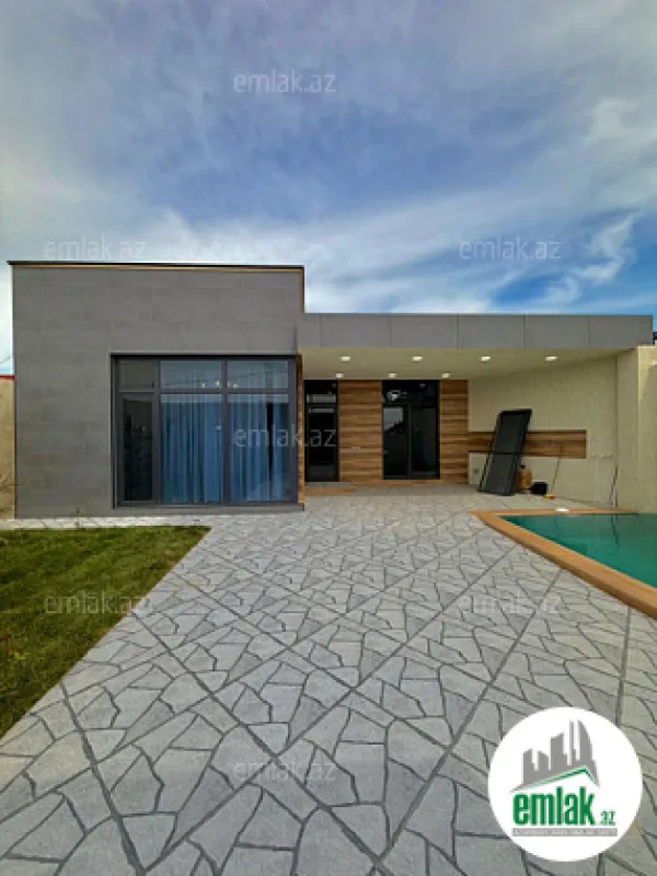 Satılır 4 otaqlı mənzil 135 m²