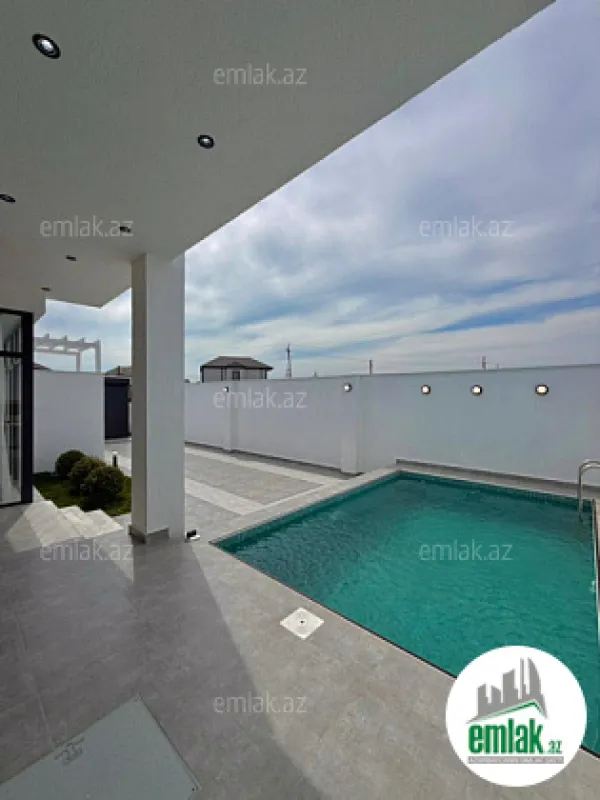 Satılır 4 otaqlı mənzil 145 m²