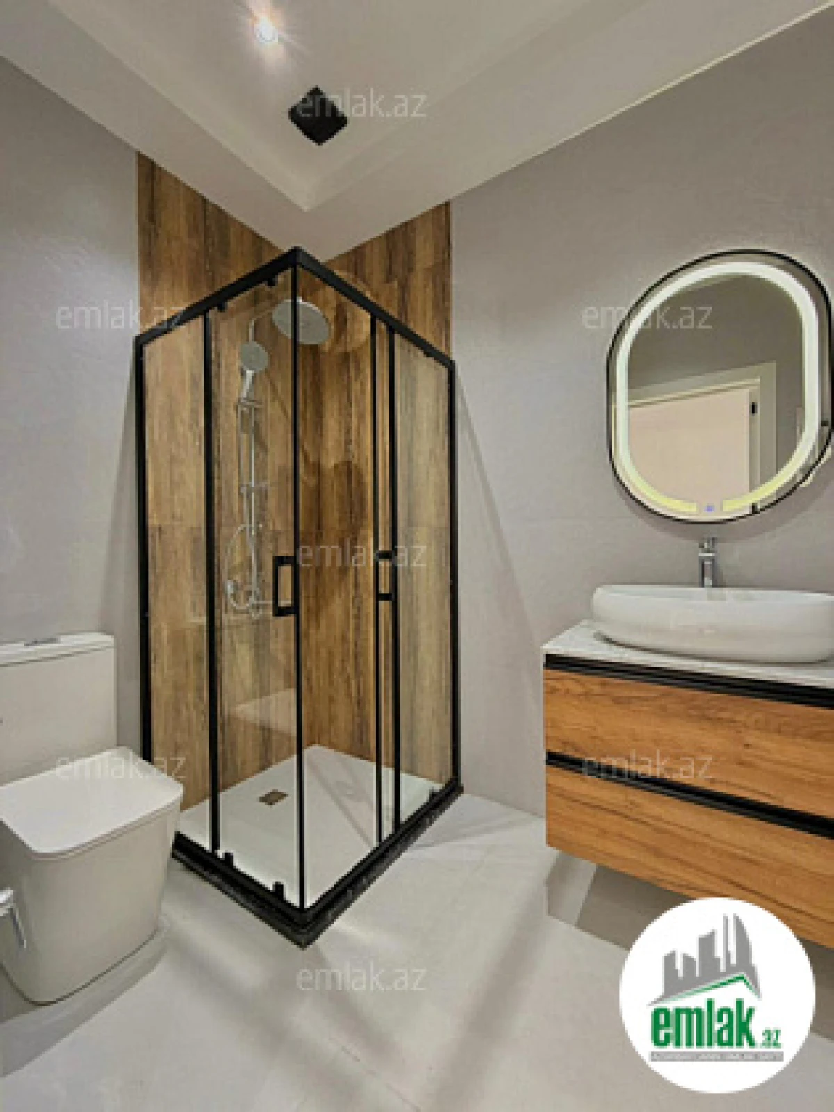 Satılır 4 otaqlı mənzil 145 m²