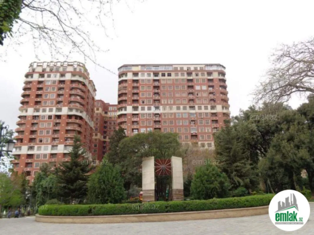 Satılır 4 otaqlı yeni tikili 205 m²