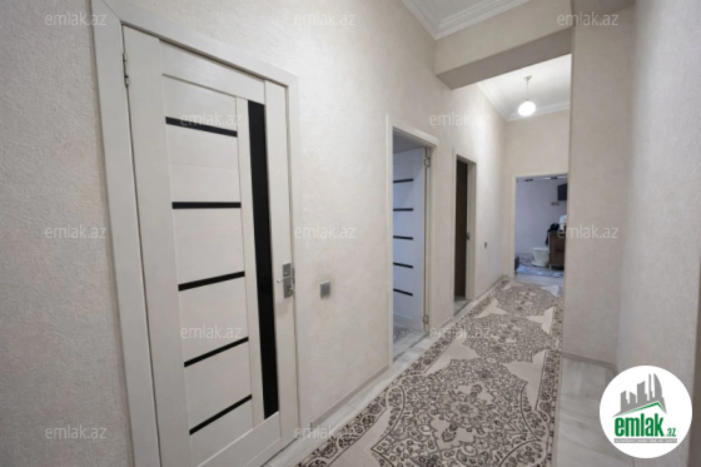 Satılır 3 otaqlı yeni tikili 110 m²