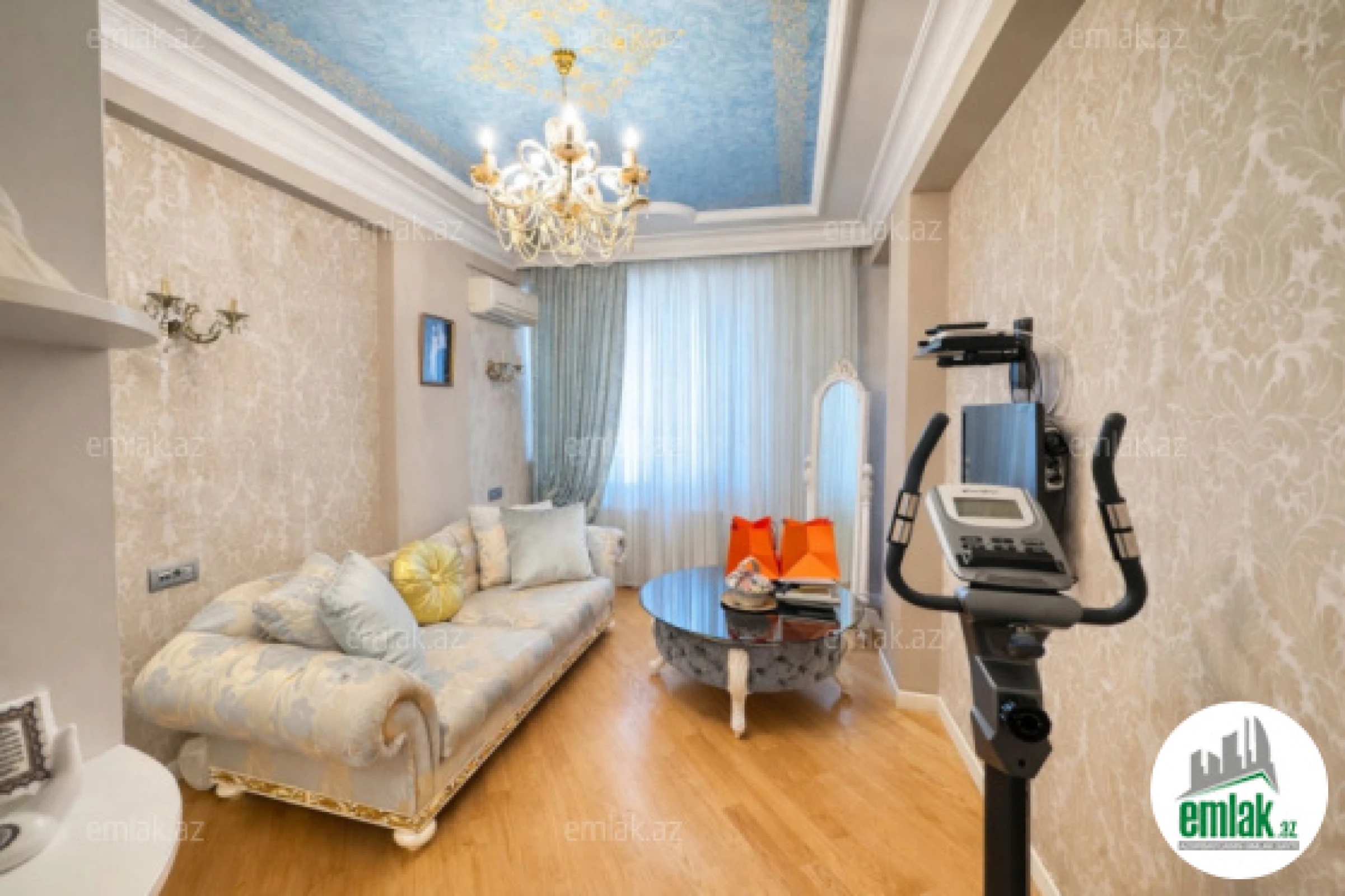 Satılır 3 otaqlı yeni tikili 140 m²