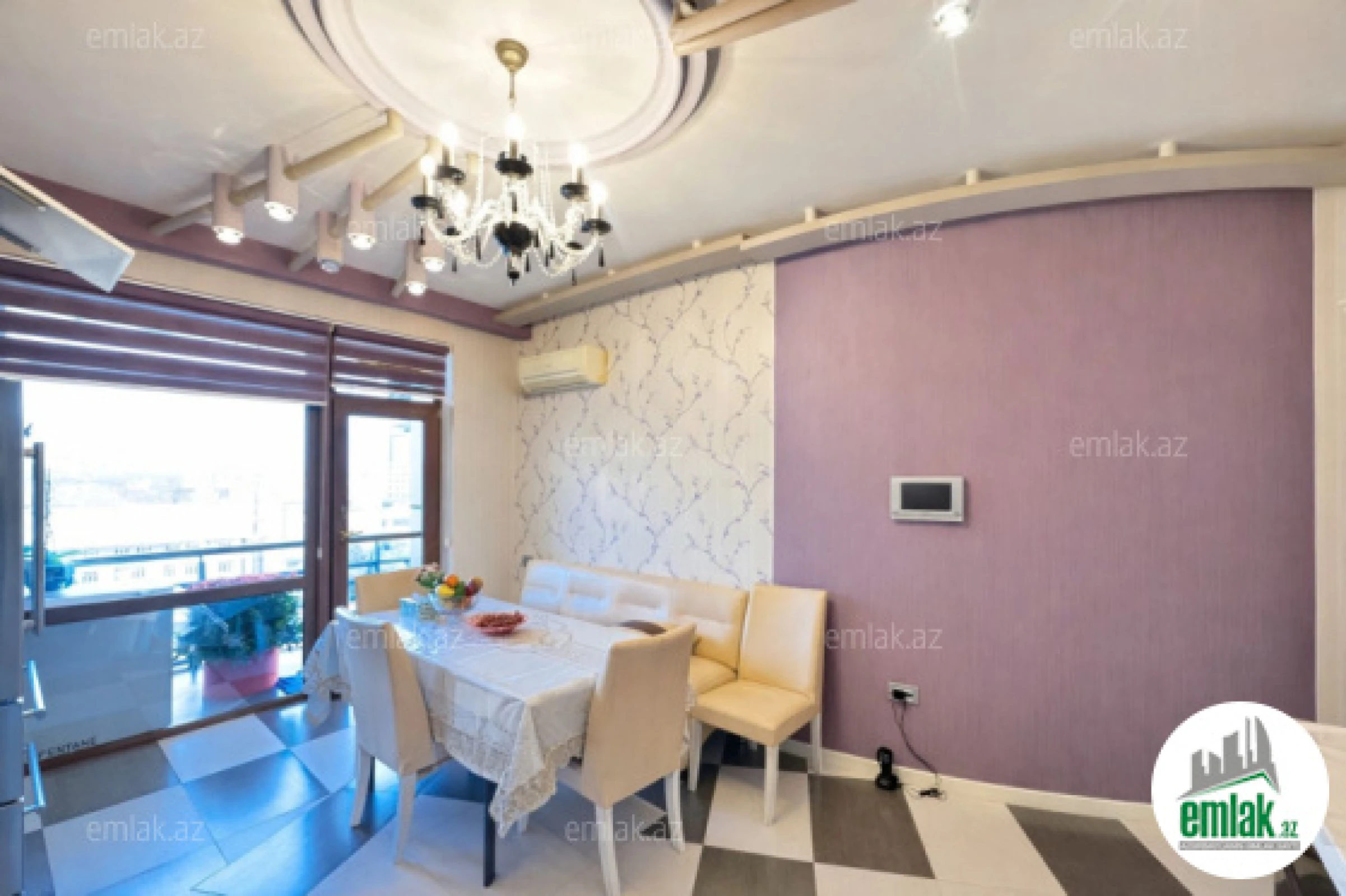 Satılır 3 otaqlı yeni tikili 140 m²