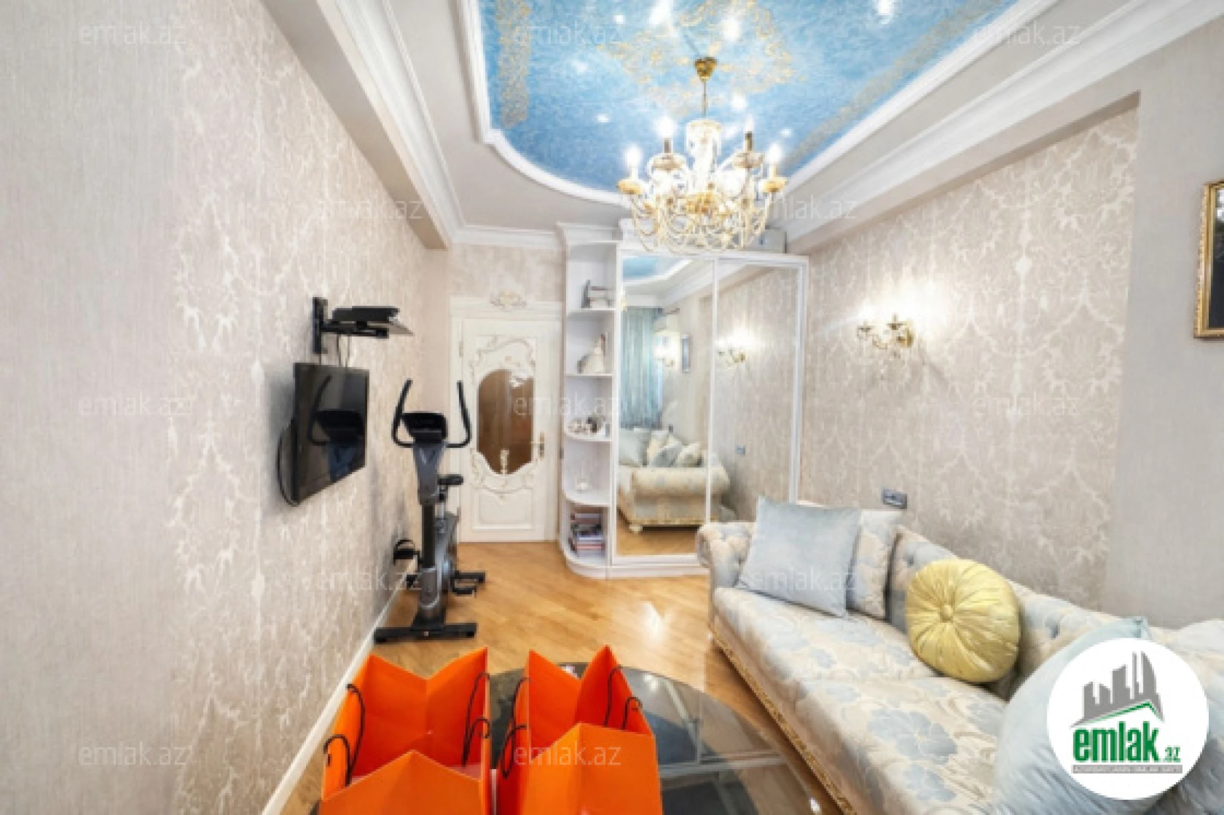 Satılır 3 otaqlı yeni tikili 140 m²