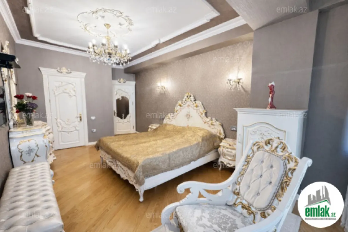 Satılır 3 otaqlı yeni tikili 140 m²