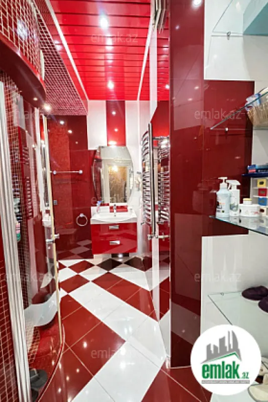 Satılır 3 otaqlı yeni tikili 140 m²