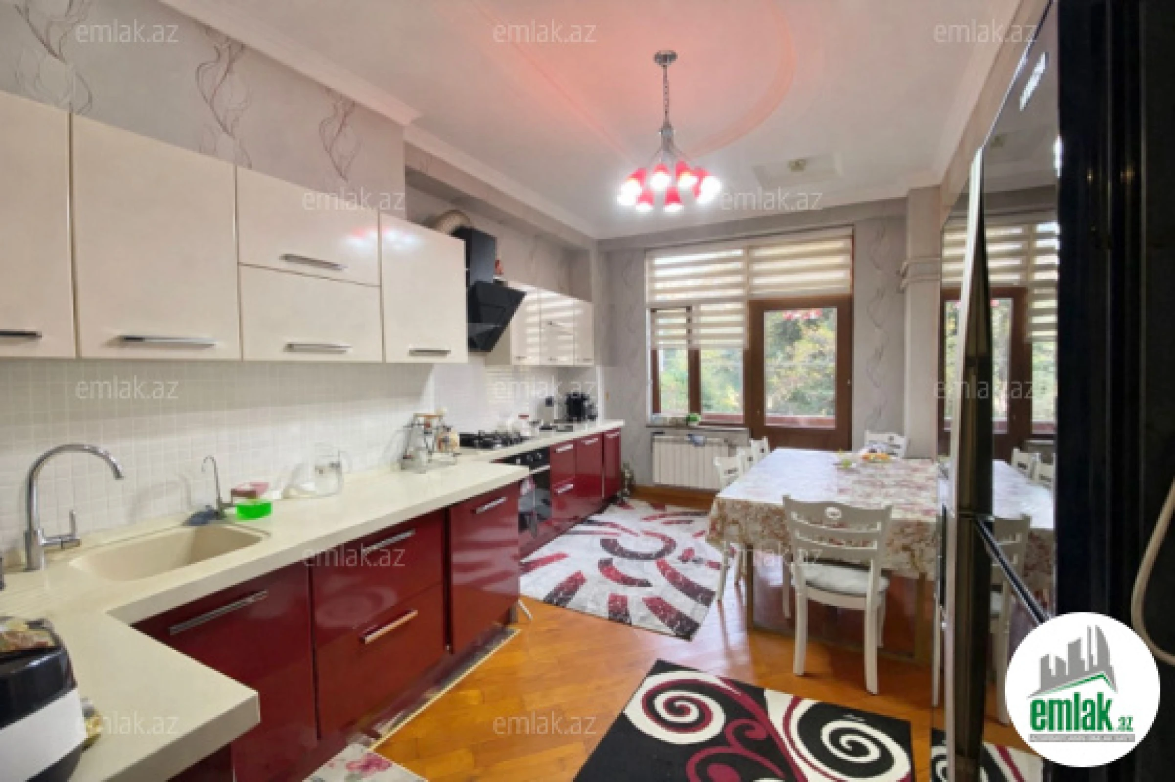 Satılır 3 otaqlı yeni tikili 153 m²