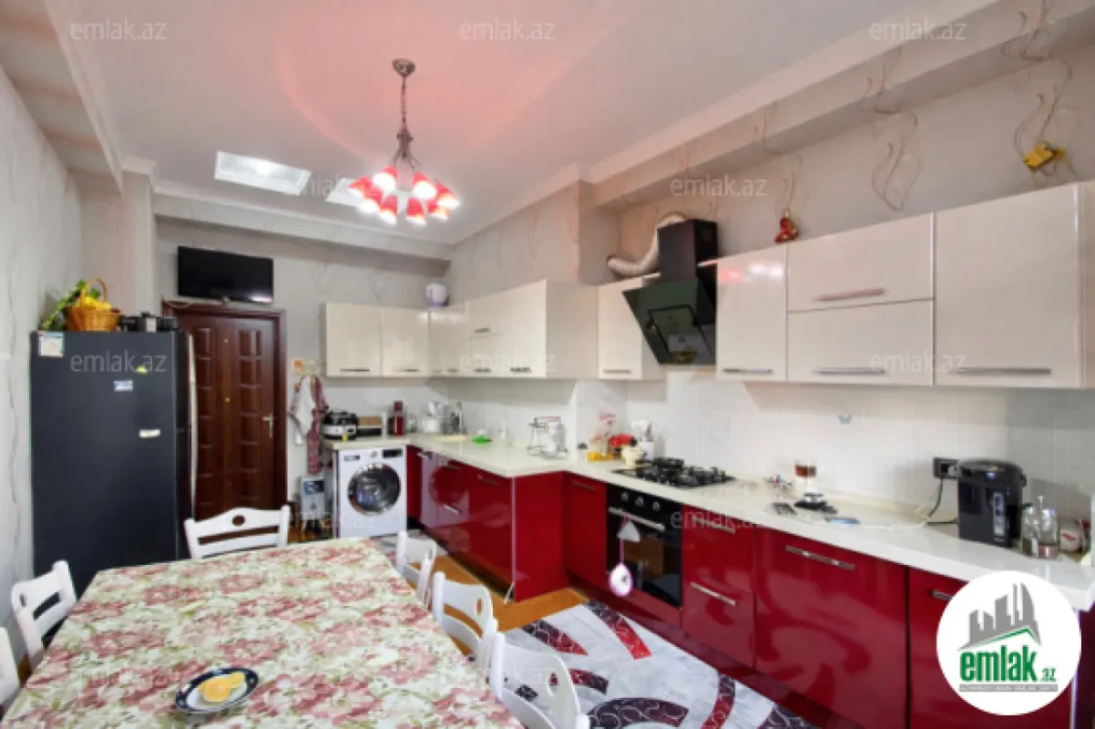 Satılır 3 otaqlı yeni tikili 153 m²