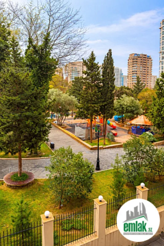 Satılır 3 otaqlı yeni tikili 153 m²