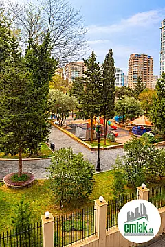 Satılır 3 otaqlı yeni tikili 153 m²