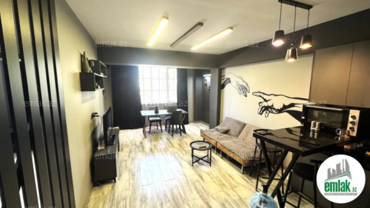 Satılır 3 otaqlı köhnə tikili 65.5 m²