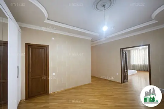 Satılır 3 otaqlı yeni tikili 170 m²