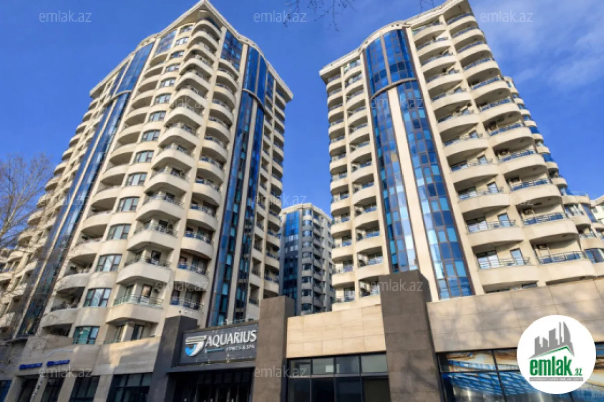 Satılır 3 otaqlı yeni tikili 170 m²