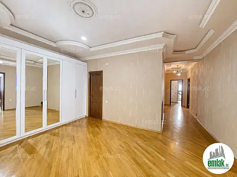 Satılır 3 otaqlı yeni tikili 170 m²