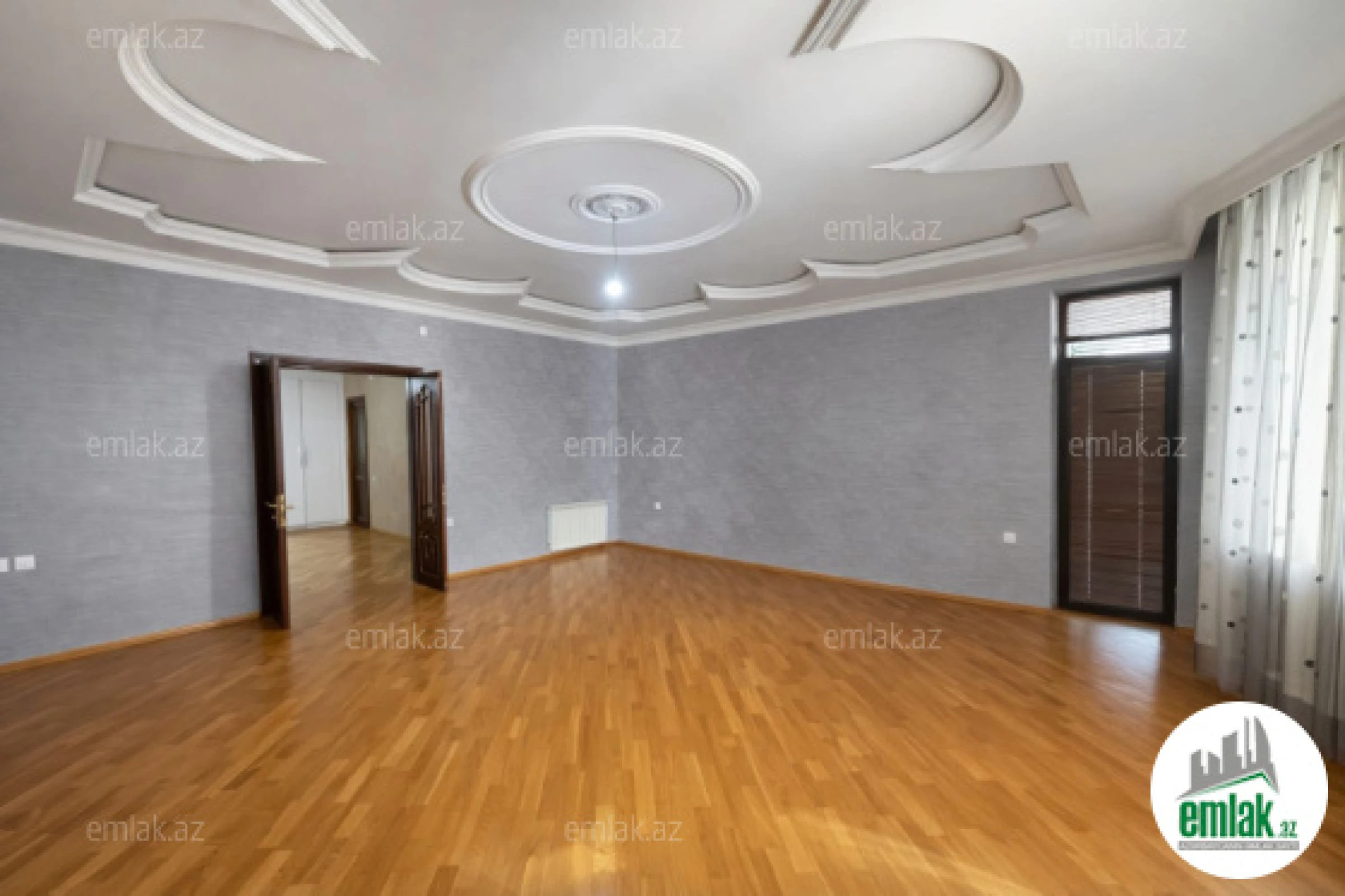 Satılır 3 otaqlı yeni tikili 170 m²