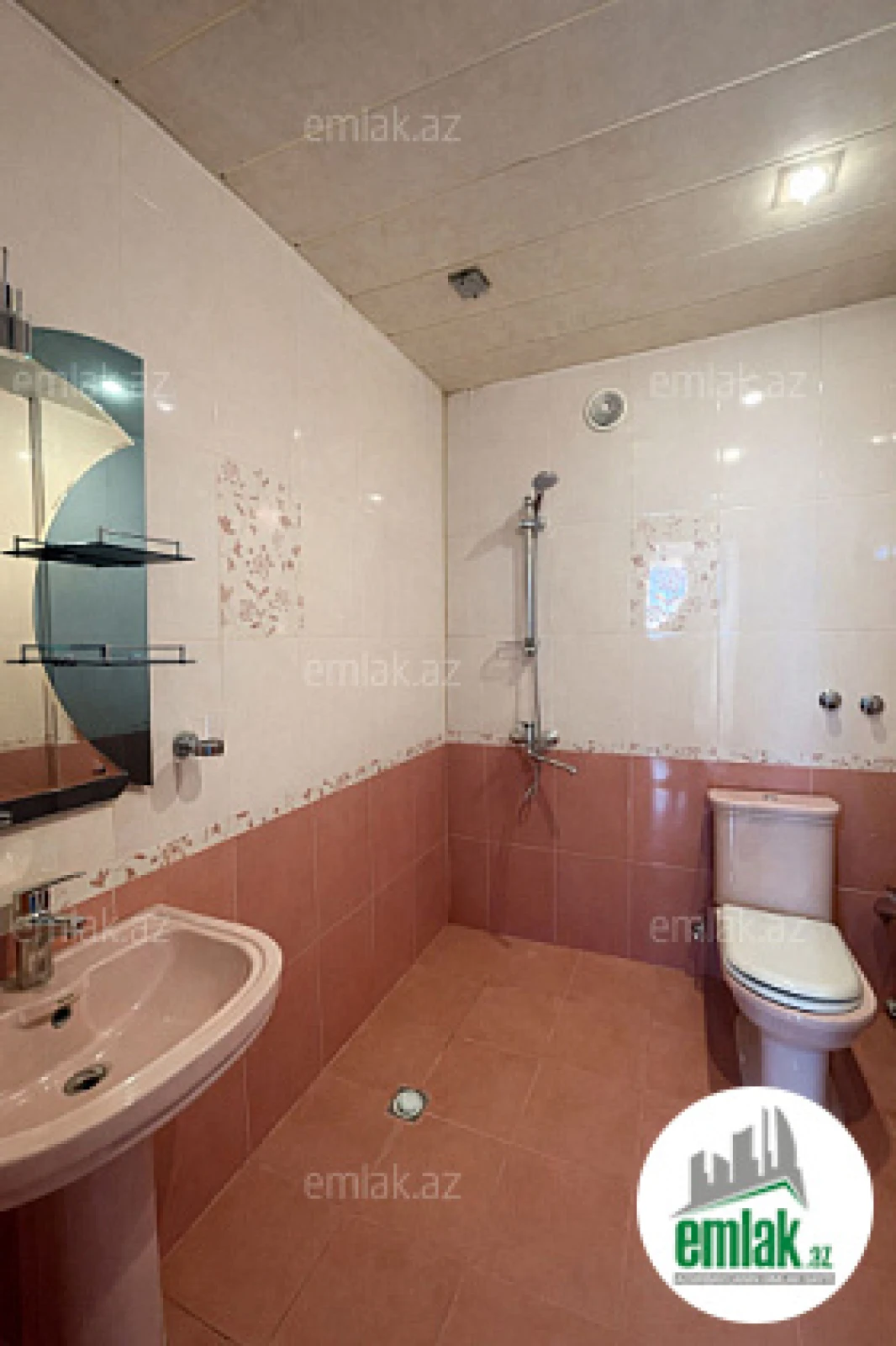 Satılır 3 otaqlı yeni tikili 170 m²