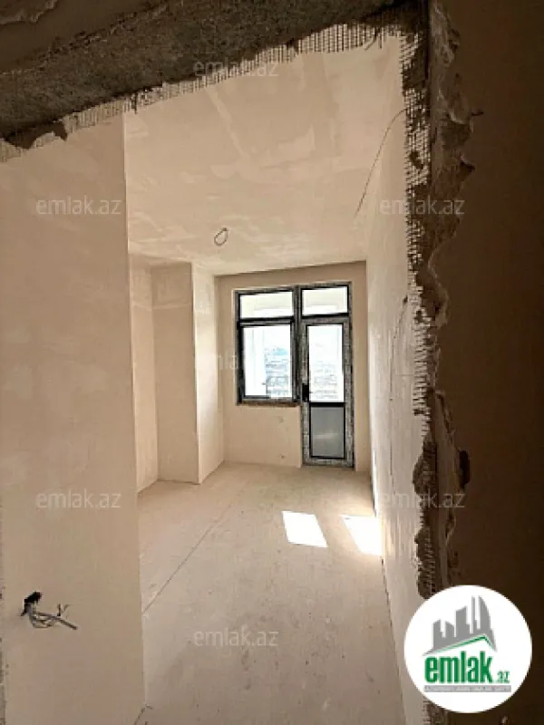 Satılır 3 otaqlı yeni tikili 80 m²