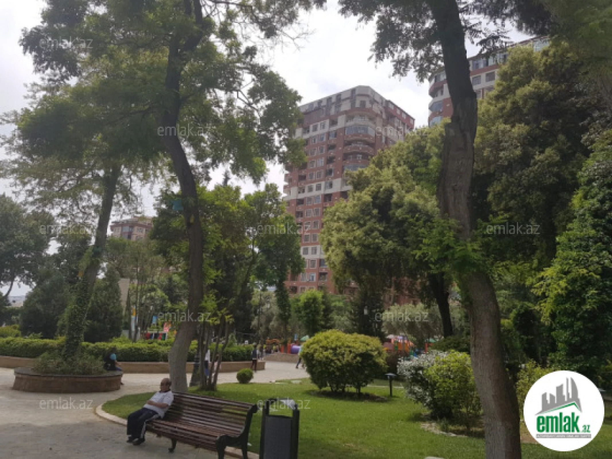 Satılır 4 otaqlı yeni tikili 204 m²