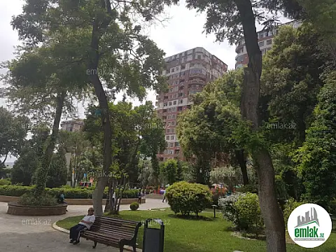 Satılır 4 otaqlı yeni tikili 204 m²