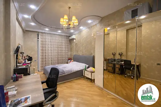 Satılır 3 otaqlı yeni tikili 150 m²