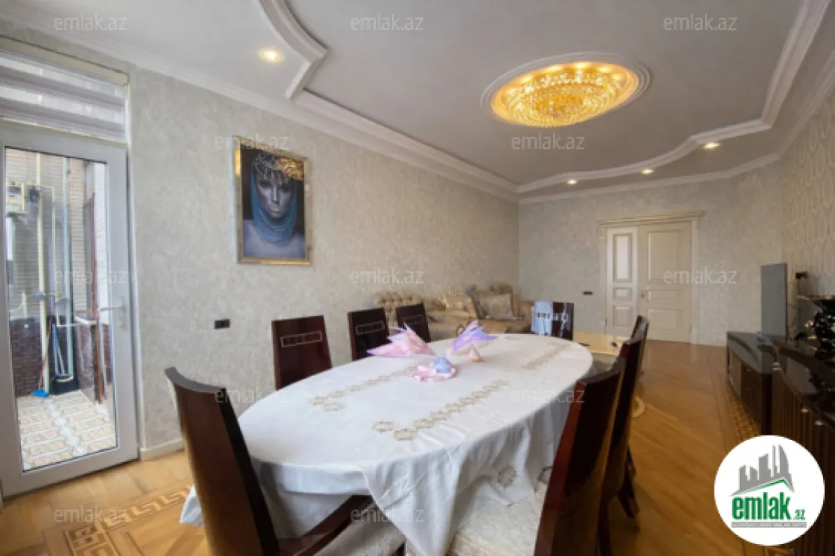 Satılır 3 otaqlı yeni tikili 150 m²