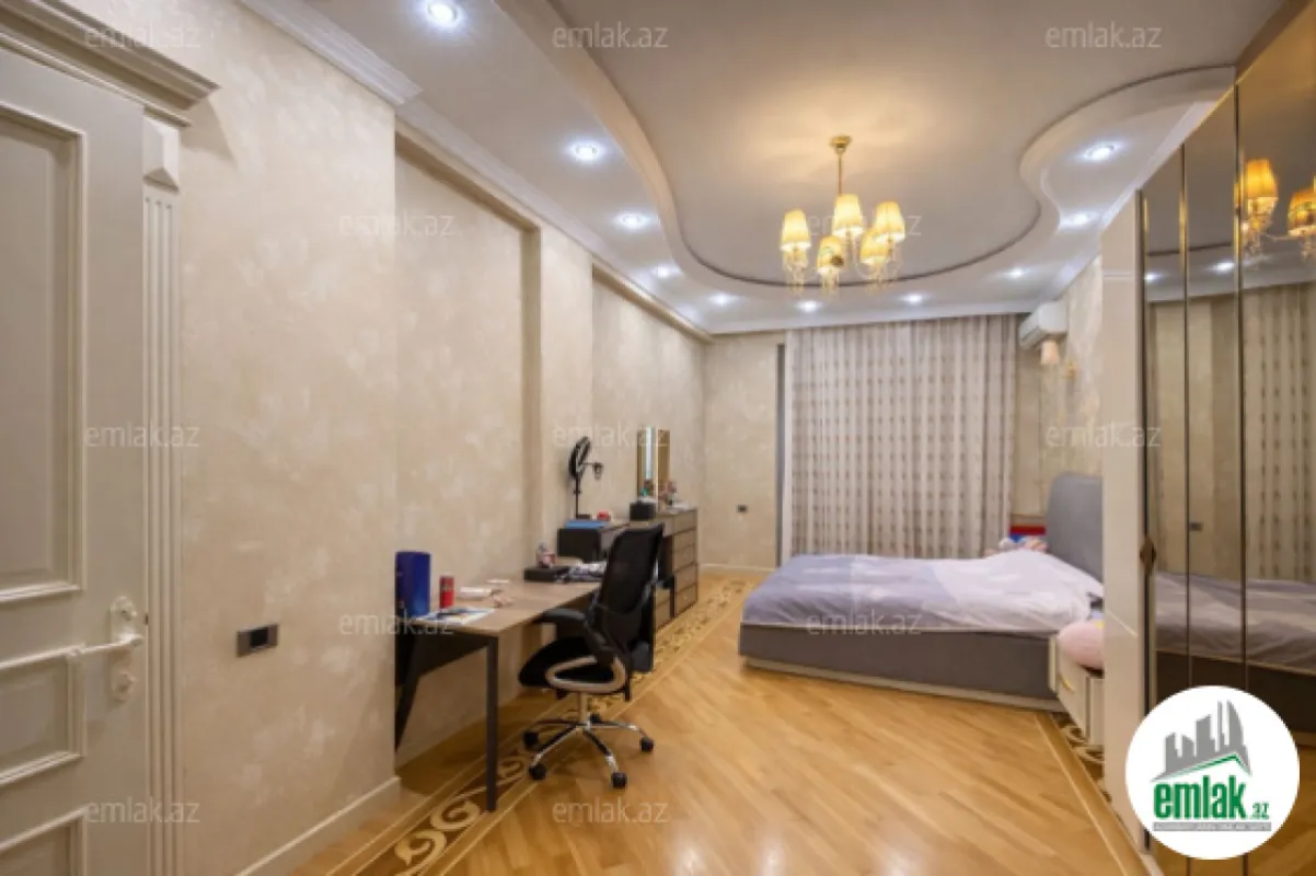 Satılır 3 otaqlı yeni tikili 150 m²