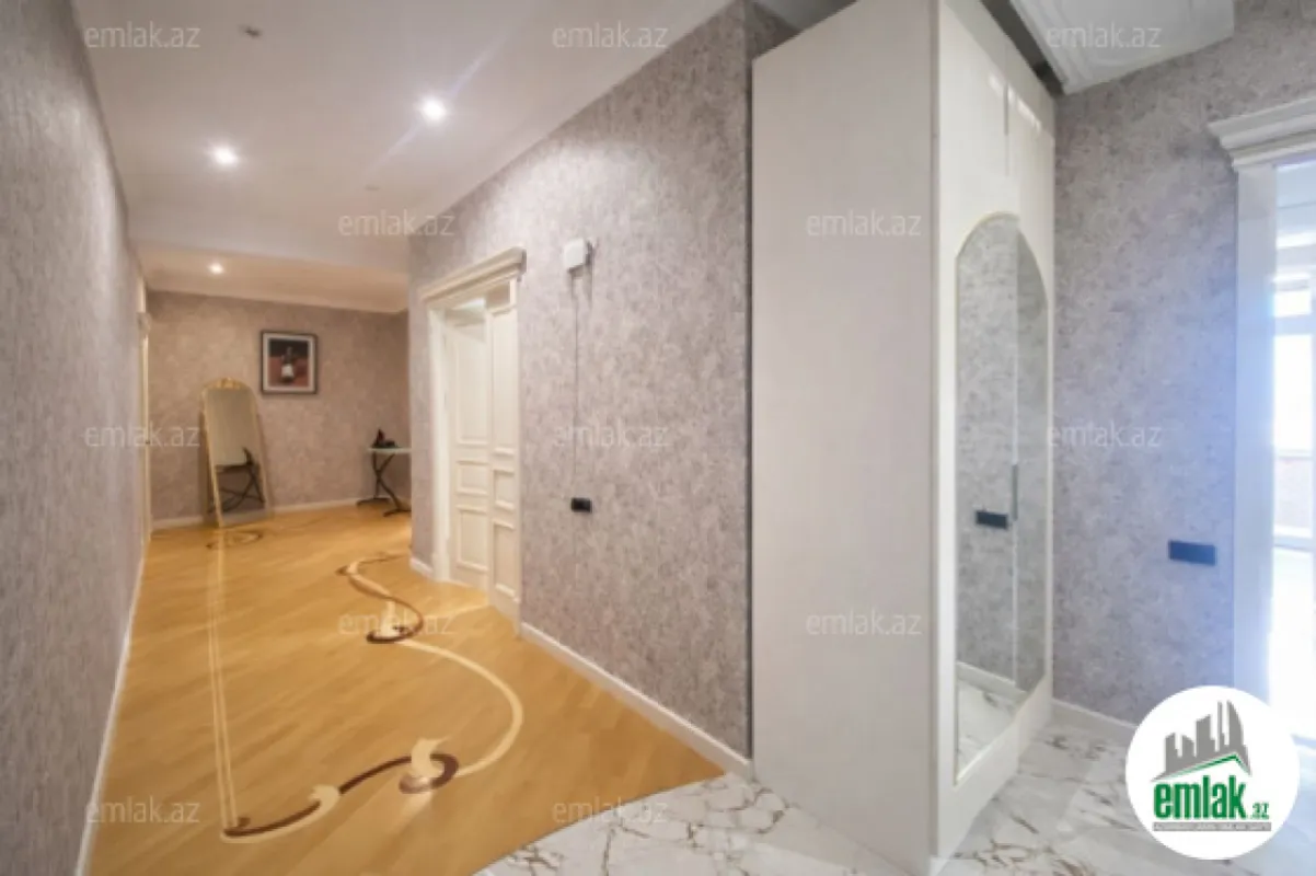 Satılır 3 otaqlı yeni tikili 150 m²