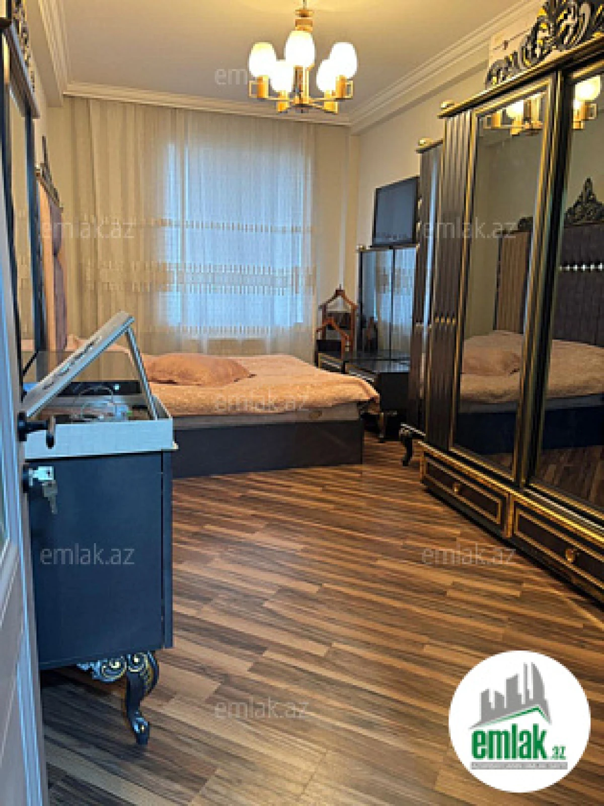 Satılır 3 otaqlı yeni tikili 75 m²