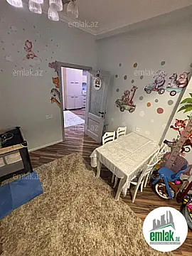 Satılır 3 otaqlı yeni tikili 75 m²