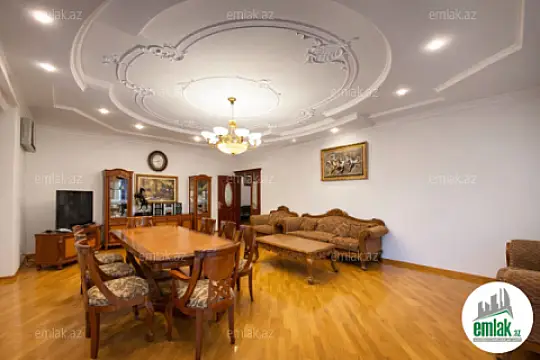 Satılır 3 otaqlı yeni tikili 170 m²