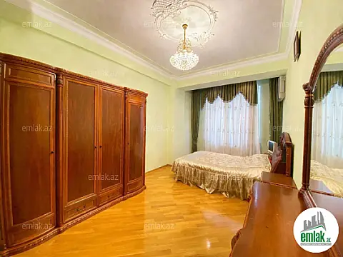 Satılır 3 otaqlı yeni tikili 170 m²