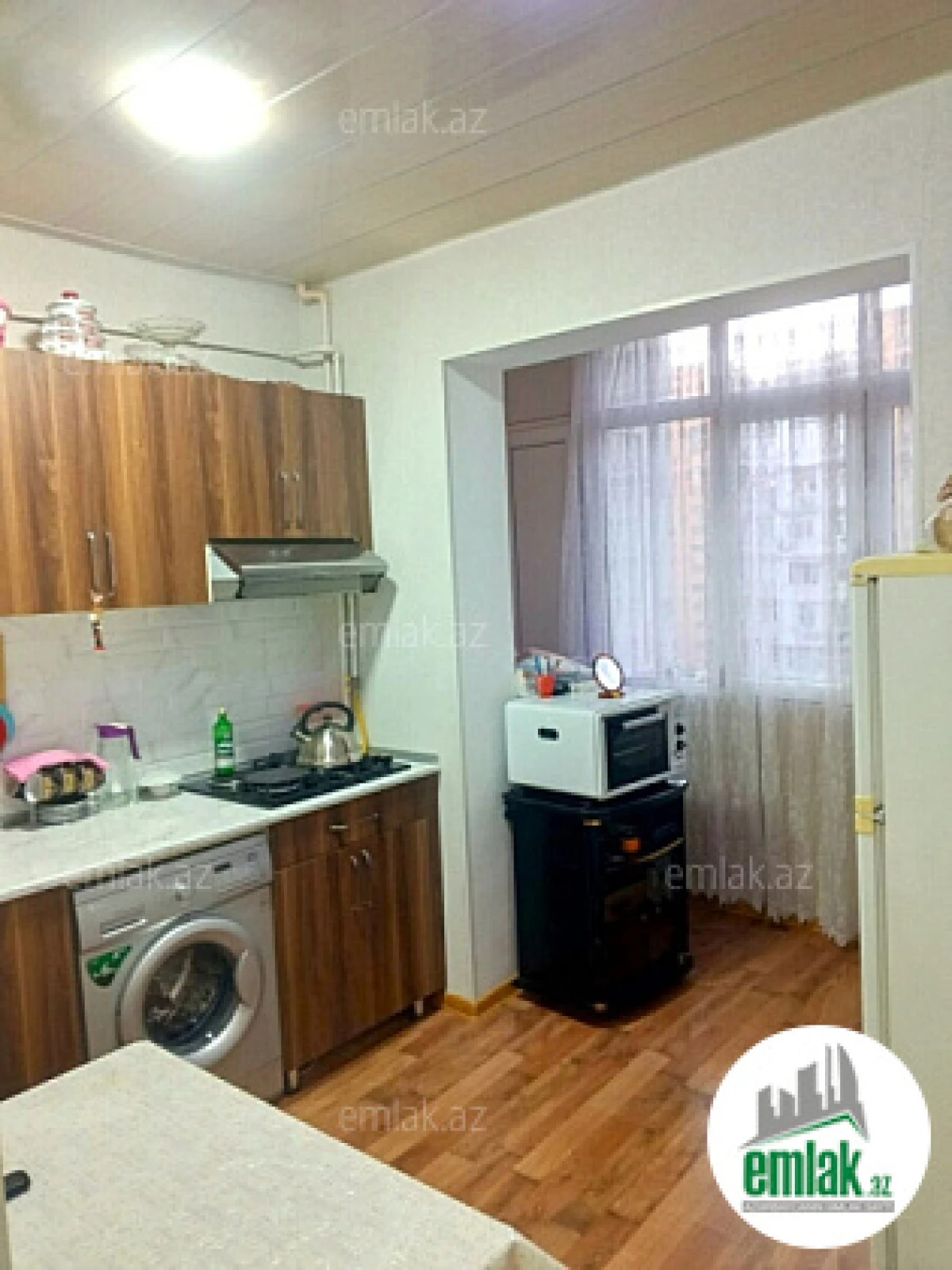 Satılır 1 otaqlı köhnə tikili 40 m²