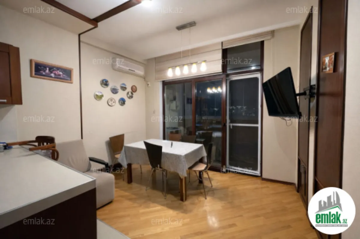 Satılır 3 otaqlı yeni tikili 190 m²