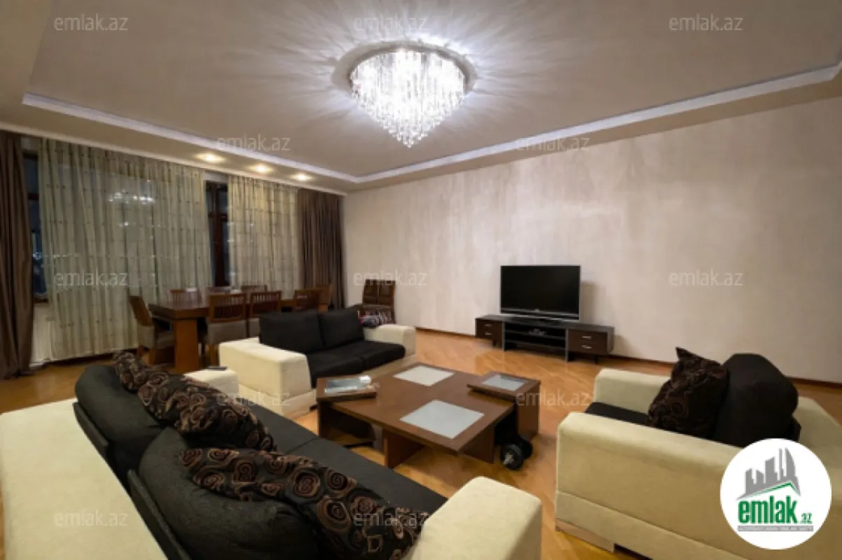 Satılır 3 otaqlı yeni tikili 190 m²