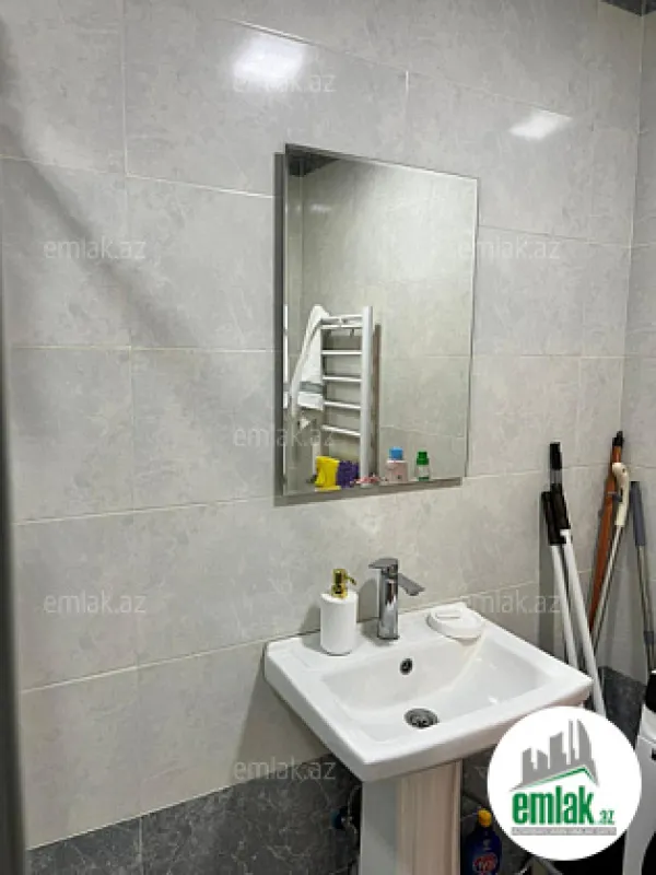 Satılır 2 otaqlı yeni tikili 70 m²