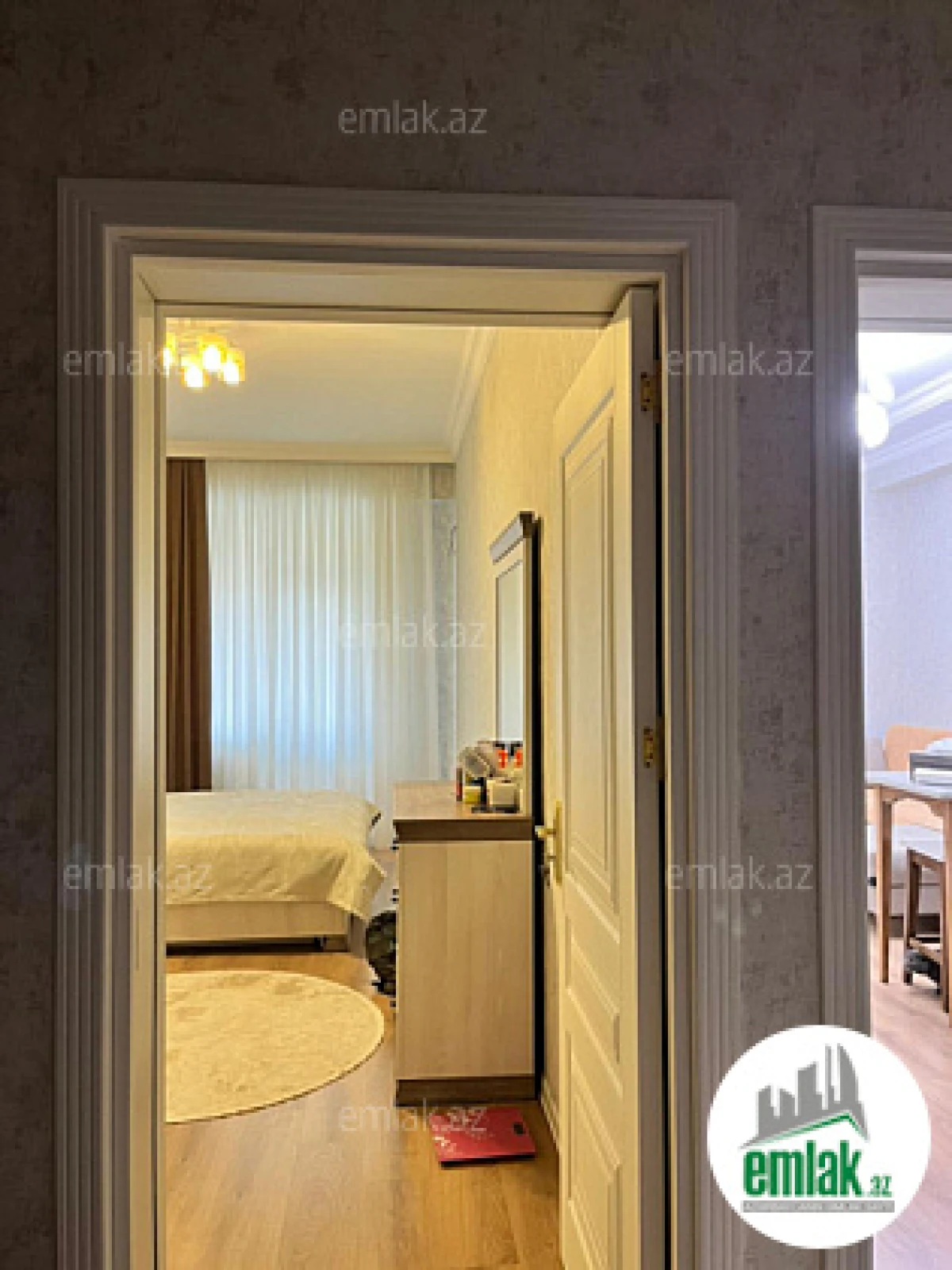 Satılır 2 otaqlı yeni tikili 70 m²