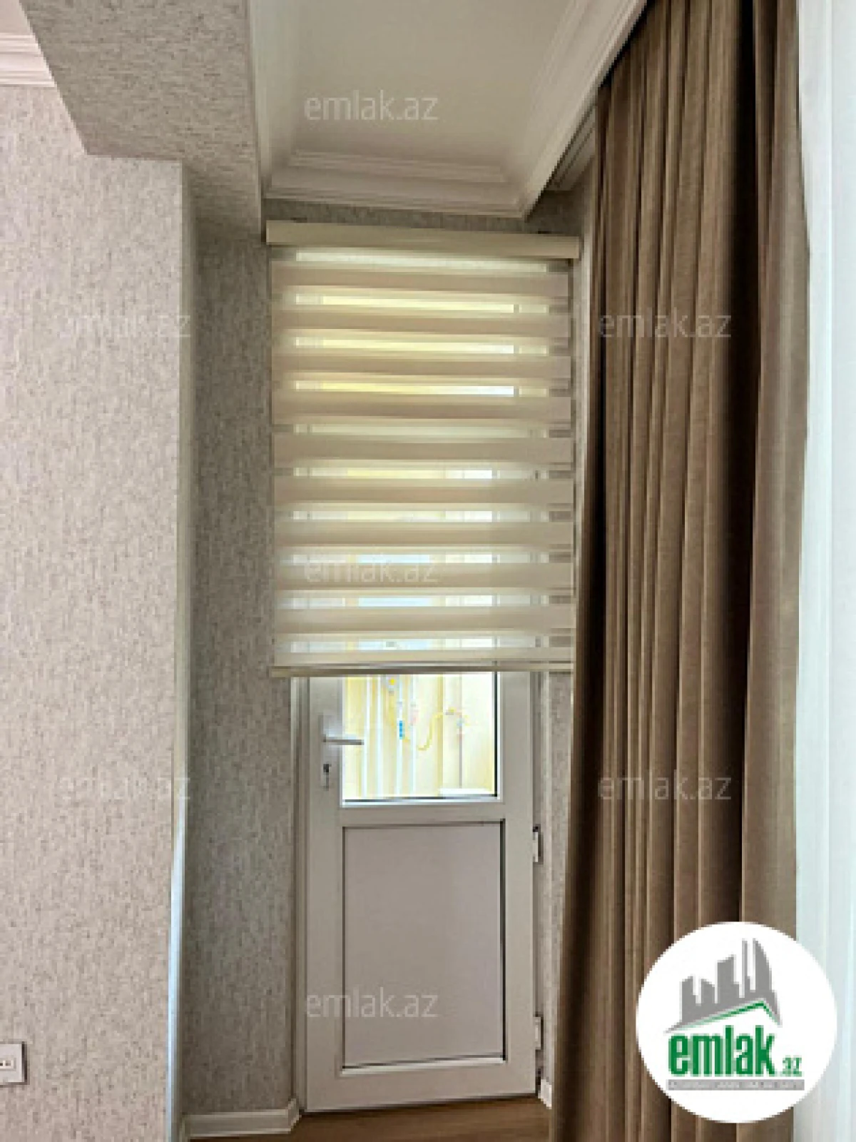 Satılır 2 otaqlı yeni tikili 70 m²